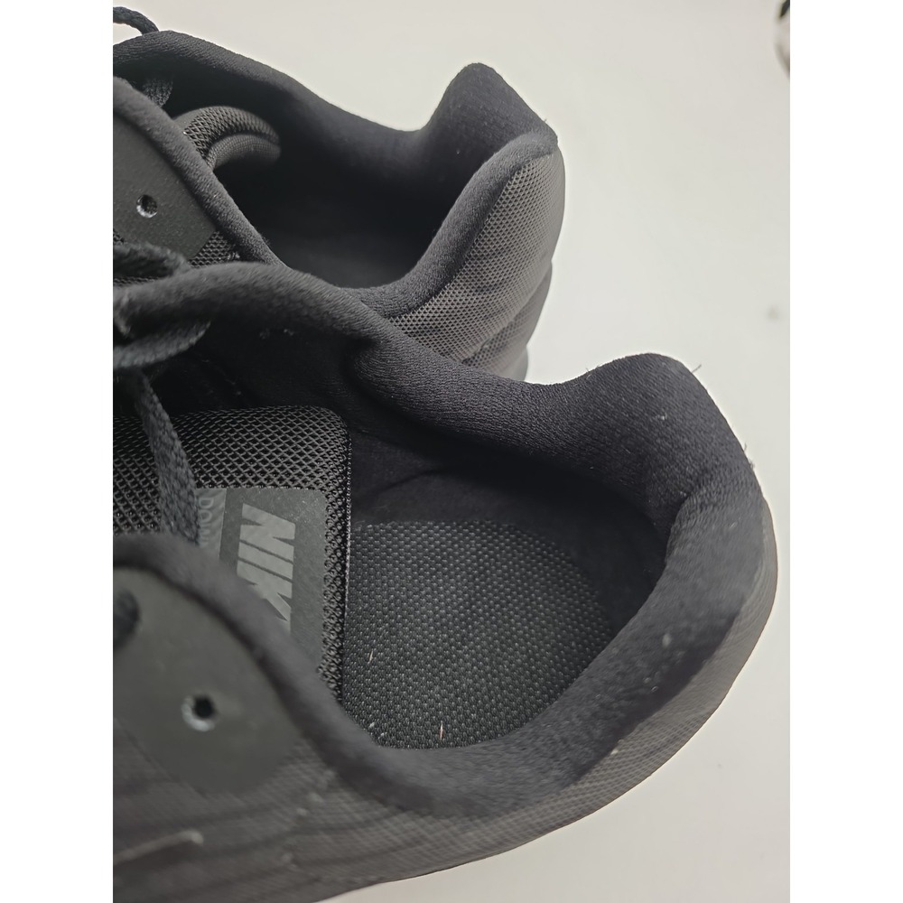 Nike Downshifter 8 Size 14 Mens Black Shoes Excellent Condition - Picture 5 of 10